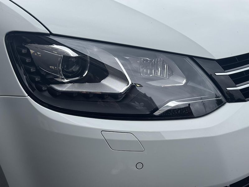 Volkswagen Sharan (2017) 2.0TDi 110kW 4M Highline 7míst - fotka 44 z 52