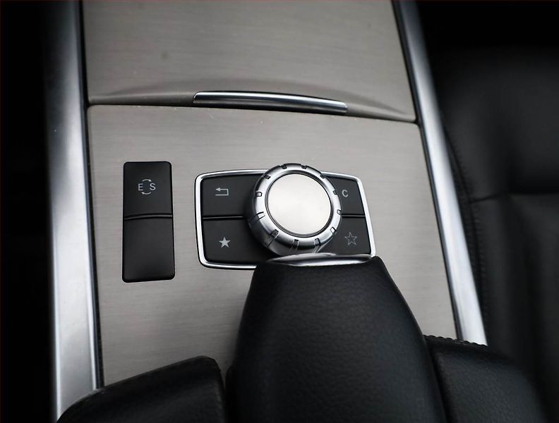 Mercedes-Benz Třídy E (2013) Elegance E 220 CDI, Automat - fotka 13 z 20