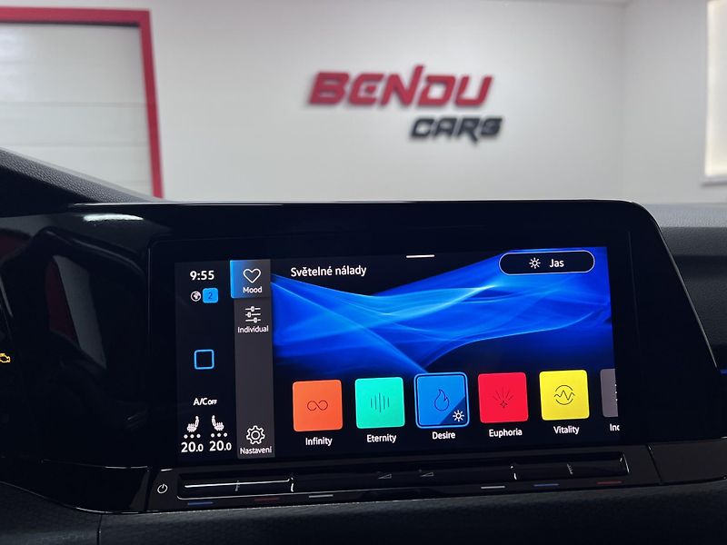 Volkswagen Golf GTI 180 kW Servis 68tkm - fotka 43 z 49