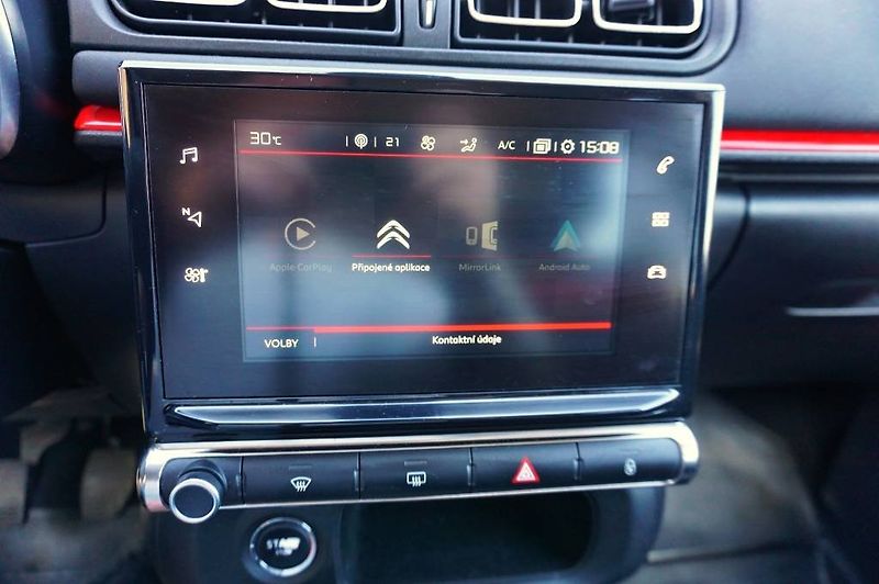 Citroën C3 (2018) SHINE 1,2 PT 60 kW - fotka 31 z 51