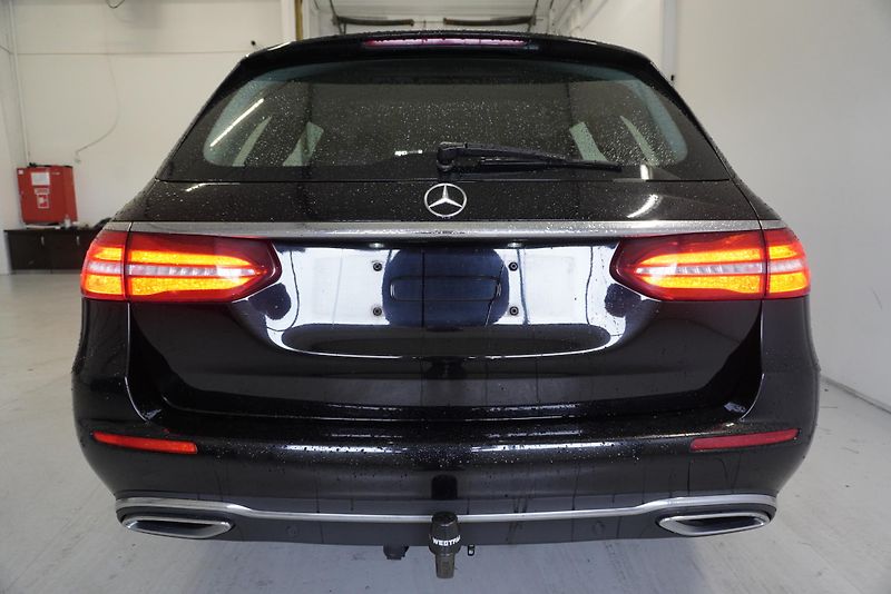 Mercedes-Benz Třídy E (2017) E220D AUTOMAT - fotka 5 z 38
