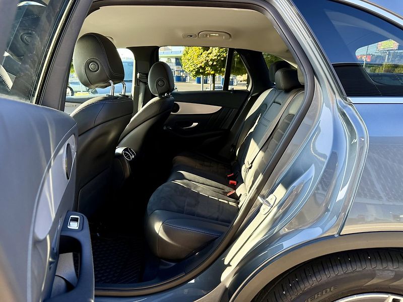 Mercedes-Benz GLC (2021) 220 d 4MATIC SUV - fotka 15 z 46
