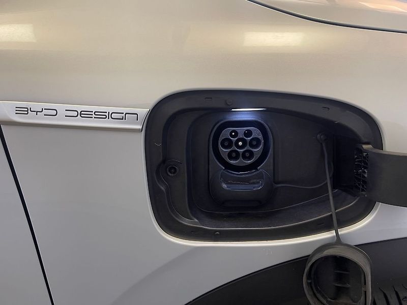 BYD ATTO 3 60.4kWh Pano 360 Kůže - fotka 6 z 15