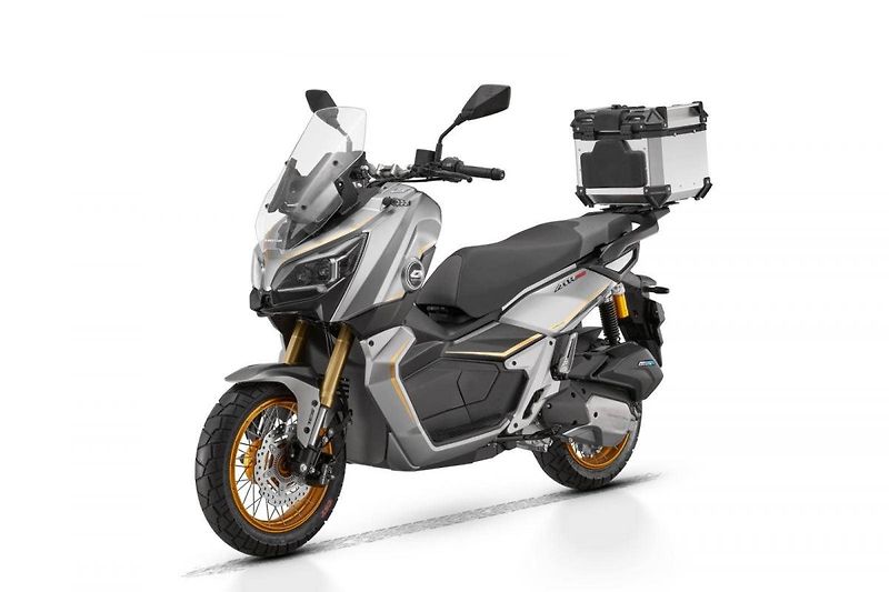 QJ Motor (2026) ATR 125 VČ  KUFRU NOVINKA 2026 - fotka 4 z 7