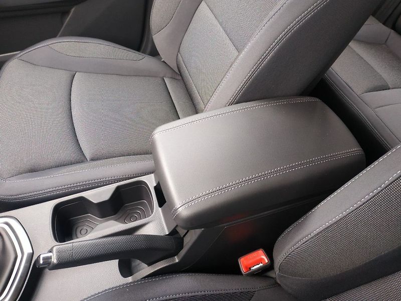 KGM Tivoli 1.5T Style 2WD, MT, SKLADEM - fotka 28 z 31