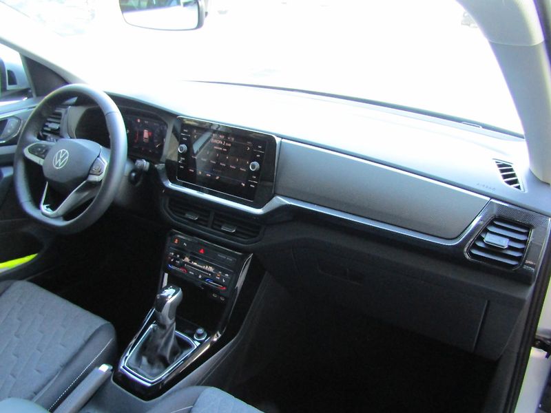 Volkswagen T-Cross People 1.0 TSI 85 kW 7DSG - fotka 20 z 30