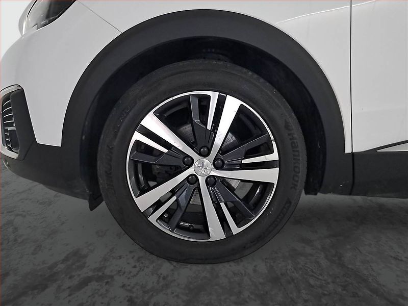 Peugeot 5008 (2018) 1.6 BlueHDi, Automat, 7 míst - fotka 15 z 20