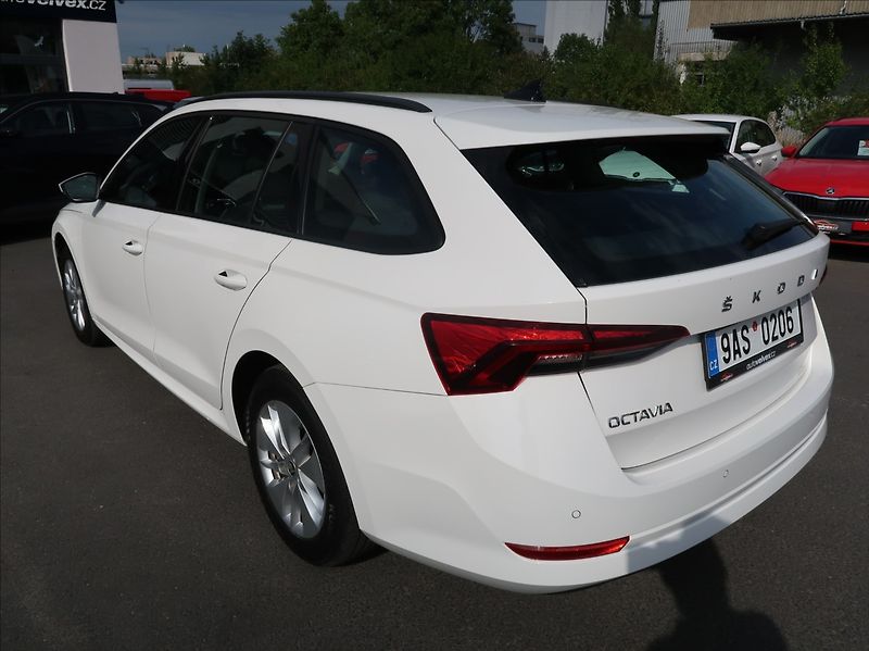 Škoda Octavia 2,0 TDi,110kW,1majČR,Serv.,DPH - fotka 4 z 25