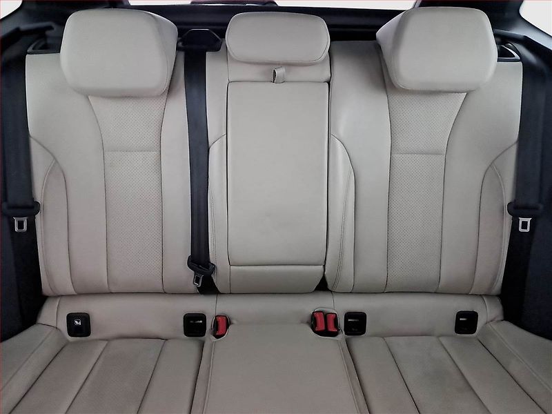 Škoda Scala (2019) 1.5 TSI, Automat, Serv.kniha - fotka 10 z 26