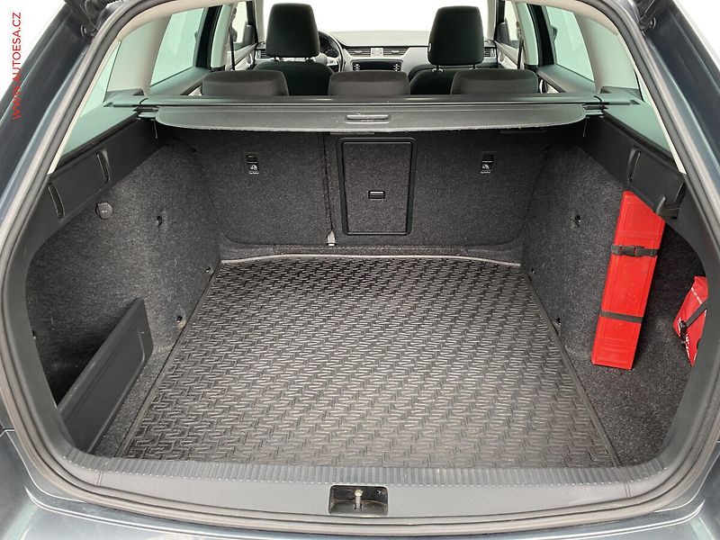 Škoda Octavia (2017) 1.6 TDi, Ambition, DSG - fotka 7 z 18