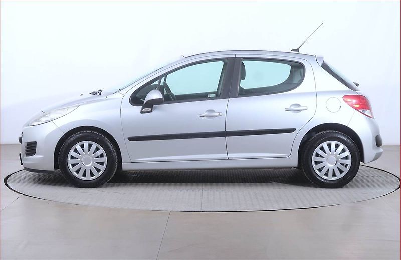 Peugeot 207 (2010) 1.4 HDI, nová STK, rezervace - fotka 3 z 16