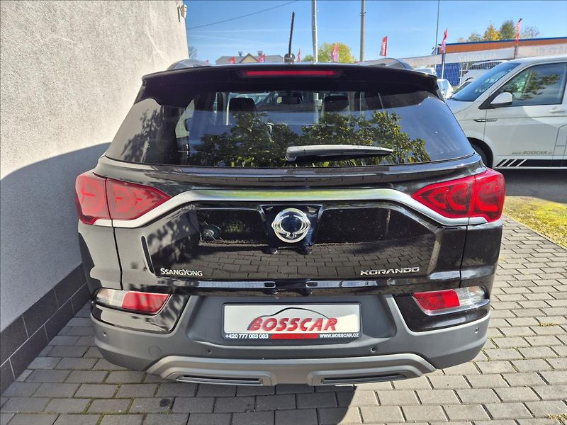 SsangYong Korando 1,6 XDi Sapphire 4x4 Aut. LED - fotka 4 z 38