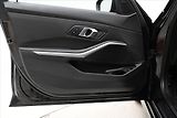 BMW Řada 3 2,0 320d 140 kW Steptronic Zár - náhled 24