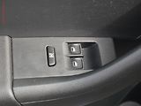 Škoda Rapid (2012) 1.2 TSi, Výhřev sed, AC - náhled 11