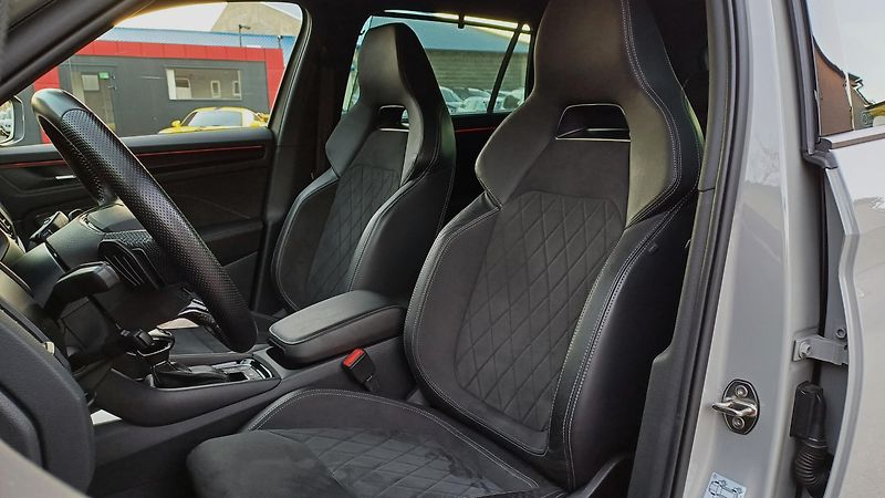 Škoda Kodiaq TDI 147kW 4x4 SPORTLINE-CR-DPH - fotka 20 z 50