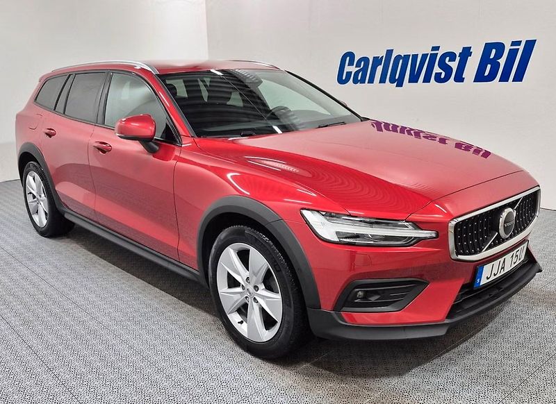 Volvo V60 Cross Country B4 AWD Core Kam. - fotka 5 z 9