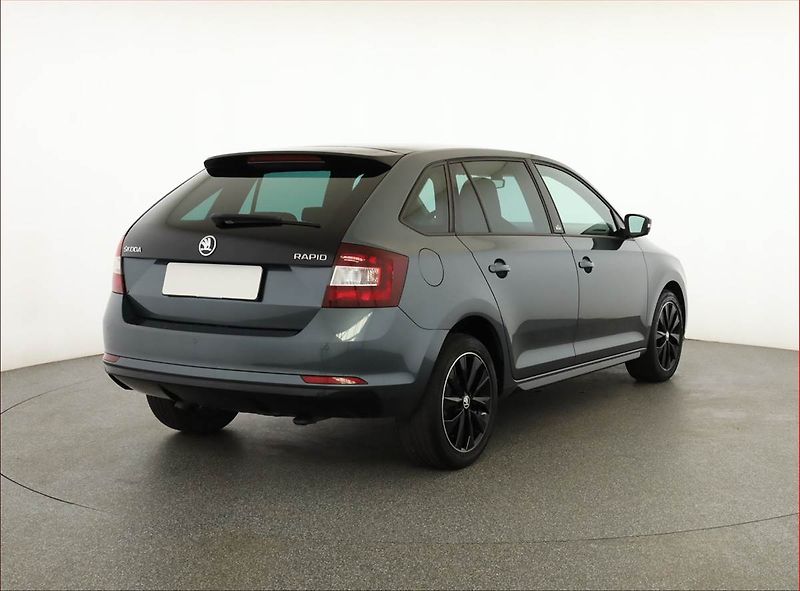Škoda Rapid (2017) Spaceback 1.2 TSI, Serv.kniha - fotka 5 z 19
