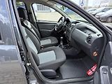 Dacia Duster 1.2 TCe 92 kW, 4x4 serviska - náhled 11