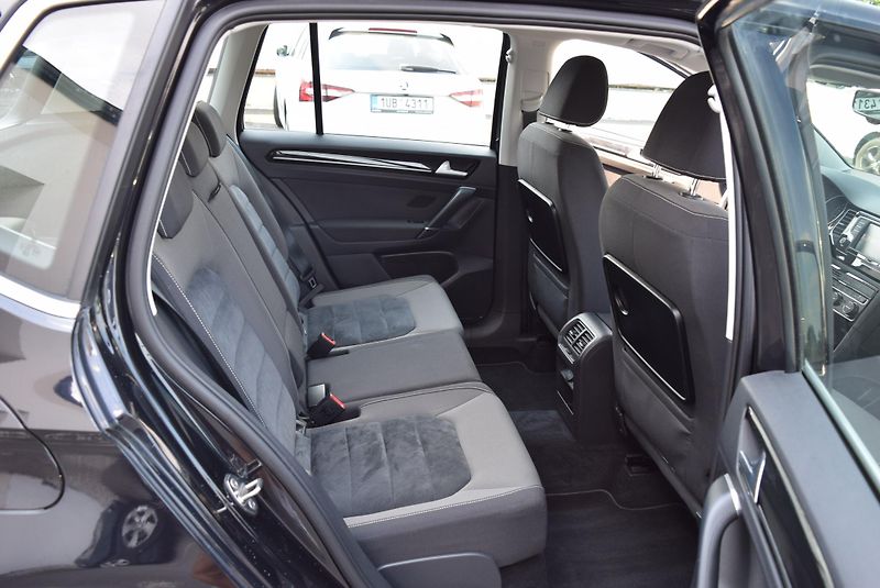 Volkswagen Golf Sportsvan (2015) 1.4TSI 92kw HGLBMT TAŽ KAM APP - fotka 34 z 50