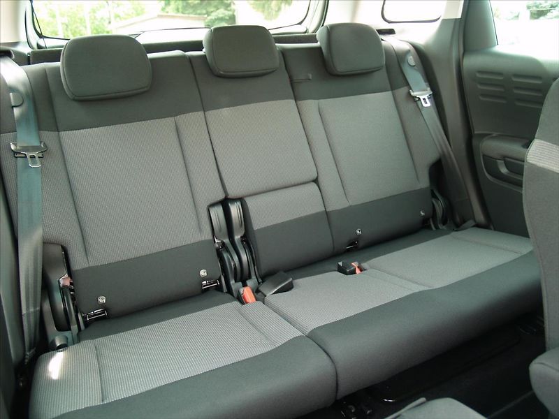 Citroën C3 Aircross Shine 1,5BHDi 120EAT6 - fotka 8 z 11