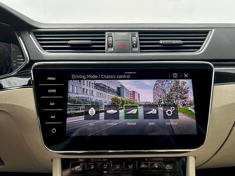 Škoda Superb (2023) Combi 2.0 TDI 147kW 4x4 DSG L& - fotka 19 z 35