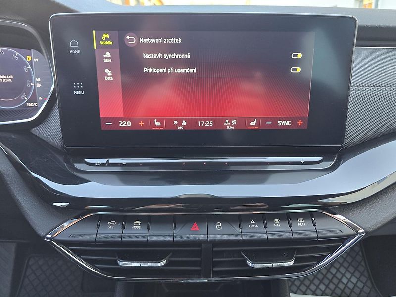 Škoda Octavia 2.0TDi DSG STYLE 1.Maj. ČR DPH - fotka 31 z 43