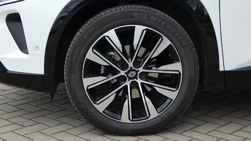 Renault Austral 1.3 MHEV 160 Techno - fotka 22 z 23