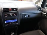 Volkswagen Touran (2010) 1.6 TDI, Tempomat - náhled 8