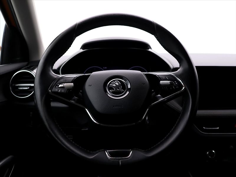 Škoda Fabia 1,0 TSI 81kW CZ Style 2Maj DPH - fotka 18 z 39