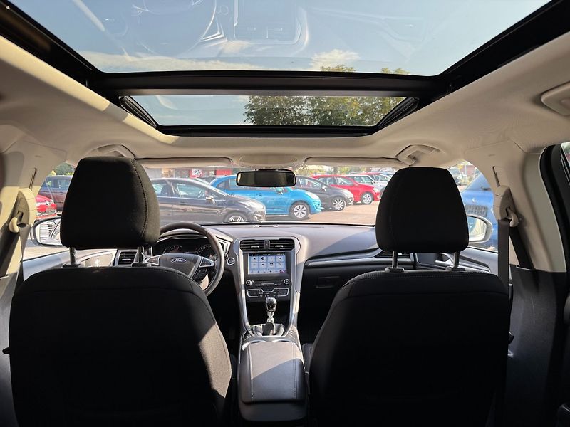 Ford Mondeo (2017) 1.5 TDCi 88kW Titanium - fotka 21 z 33