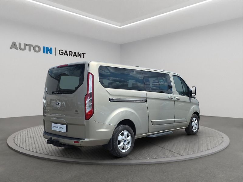 Ford Tourneo Custom (2016) 2.0 TDCi 96kW, L2 ČR, 1. Maj., - fotka 5 z 20