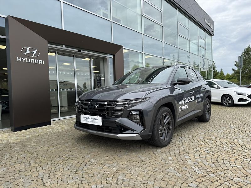 Hyundai Tucson 1,6 1,6 TGDI 4WD DCT 20 LUXURY - fotka 2 z 11