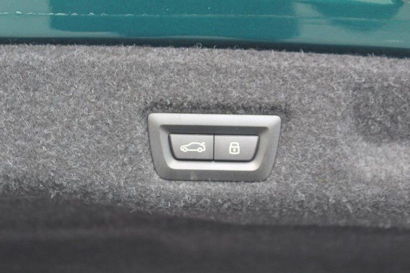 BMW i5 xDrive40 Sedan - fotka 26 z 27