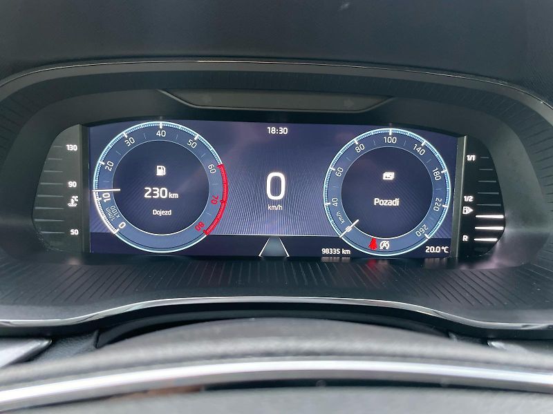 Škoda Octavia 1.5TSi 1.MAJ ČR NEBOUR. ZÁRUKA - fotka 15 z 20