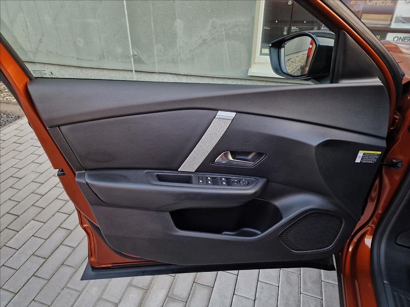 Citroën C4 1.2PureTech 96kW Feel Pack,ČR - fotka 37 z 50
