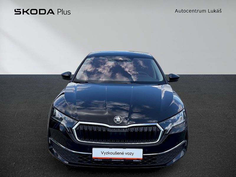 Škoda Octavia (2025) M-HEV  Top Selection 1.5 TSI D - fotka 4 z 29