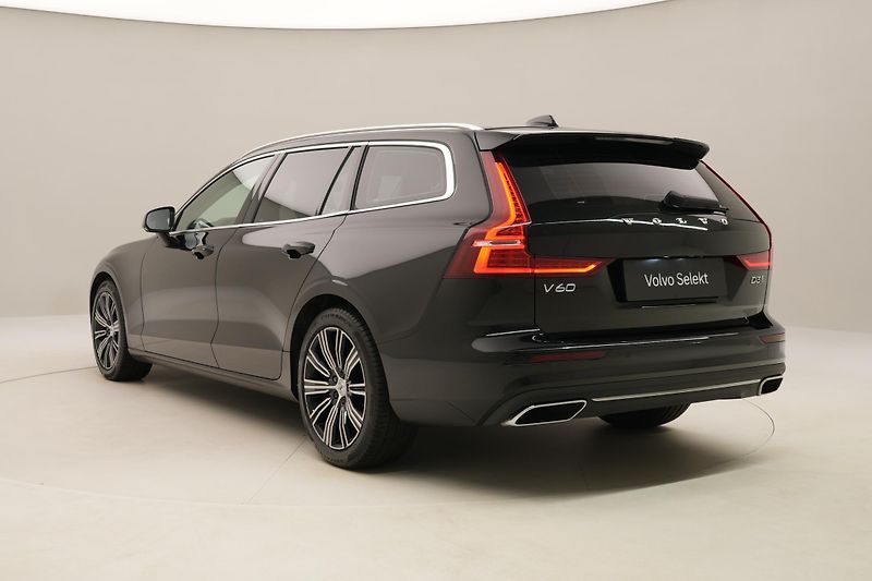 Volvo V60 D3 AWD INSCRIPTION REZERVACE - fotka 11 z 42