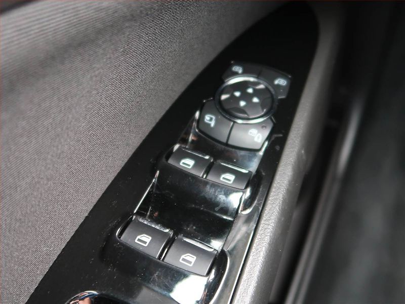 Ford Mondeo (2018) Trend 2.0 TDCI, Automat, Navi - fotka 17 z 18