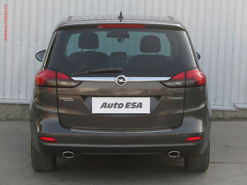 Opel Zafira (2014) 2.0 CDTi BITURBO Tourer - fotka 5 z 24