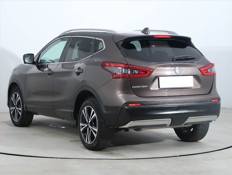 Nissan Qashqai (2018) N-Connecta 1.2 DIG-T - fotka 4 z 23