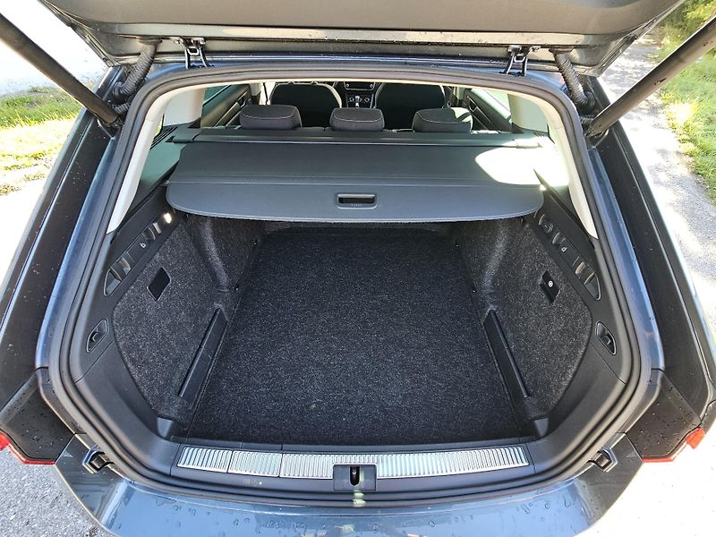 Škoda Superb (2021) 1.5TSI STYLE DSG TAŽNÉ  - fotka 14 z 20