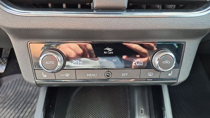 Škoda Scala 1.0 TSI 81KW Style - fotka 16 z 25