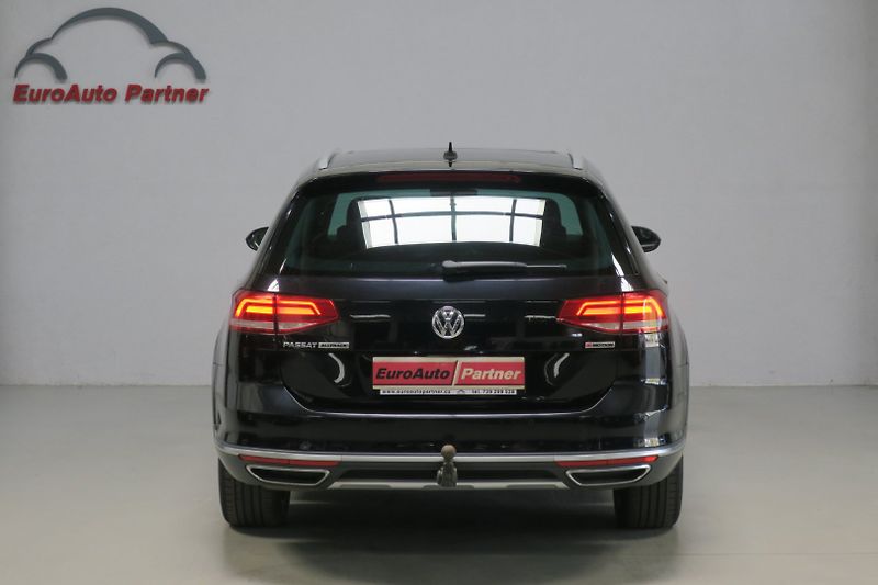 Volkswagen Passat Variant (2017) 2.0 TDI 176kW 4M. DSG Alltrack - fotka 3 z 50