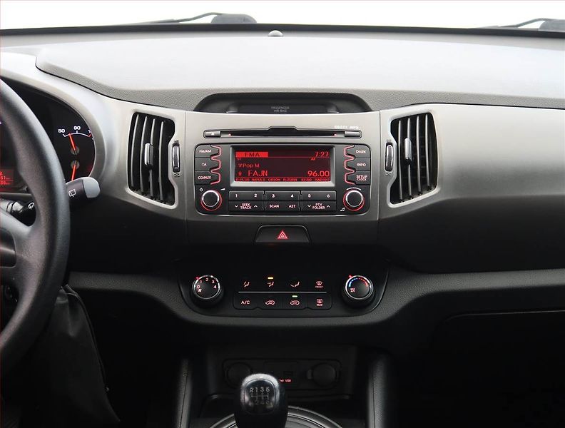 Kia Sportage (2011) 1.6 GDI - fotka 12 z 15