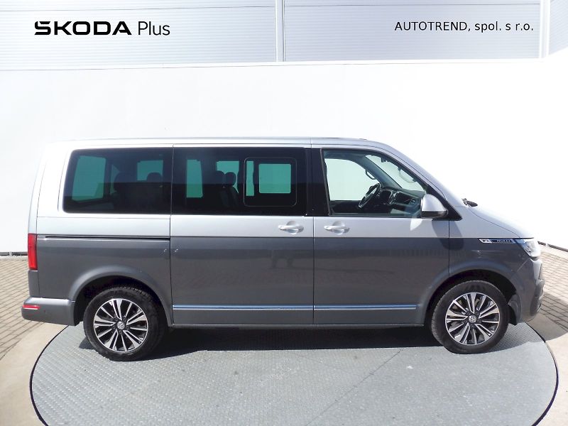 Volkswagen Multivan (2021) Highline 2,0 TDI 150kW DSG 4MO - fotka 30 z 30