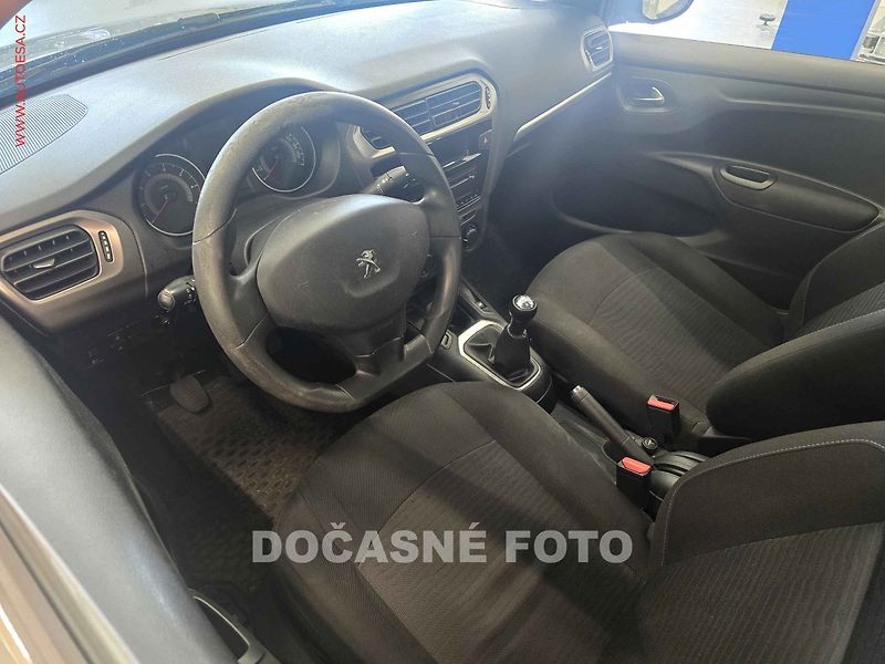 Peugeot 301 (2014) 1.6i, 2.maj,ČR, servis.kniha - fotka 3 z 3