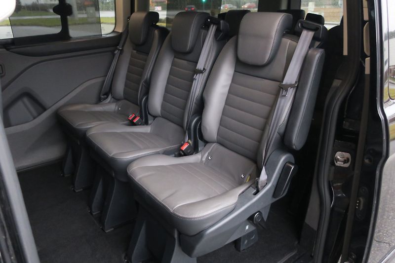 Ford Tourneo Custom (2020) 2.0 TDCi 320 L2 Titanium 8Míst - fotka 41 z 50