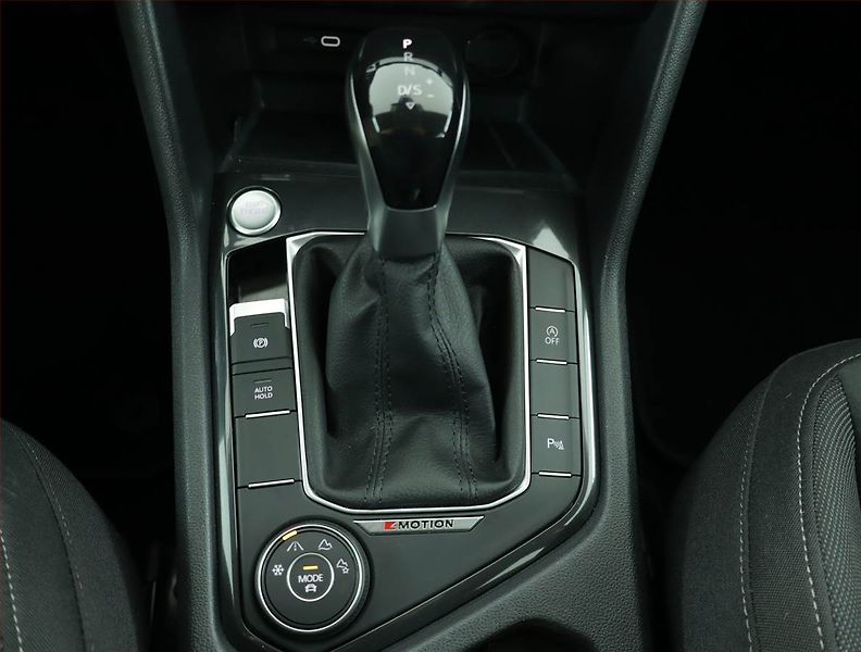 Volkswagen Tiguan Allspace (2023) 2.0 TDI - fotka 13 z 17