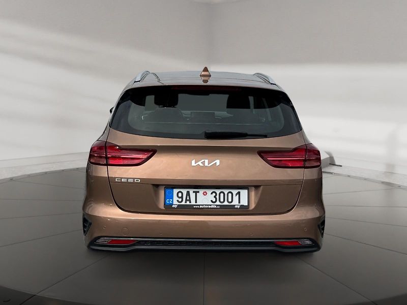 Kia Ceed (2023) SPIN 1.5T-GDI 118kW CZ DPH - fotka 5 z 11