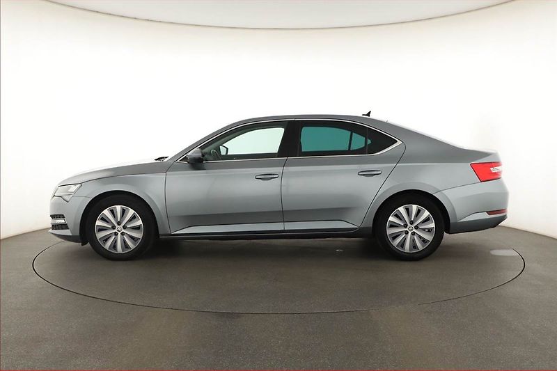 Škoda Superb (2021) Style 2.0 TDI - fotka 3 z 21